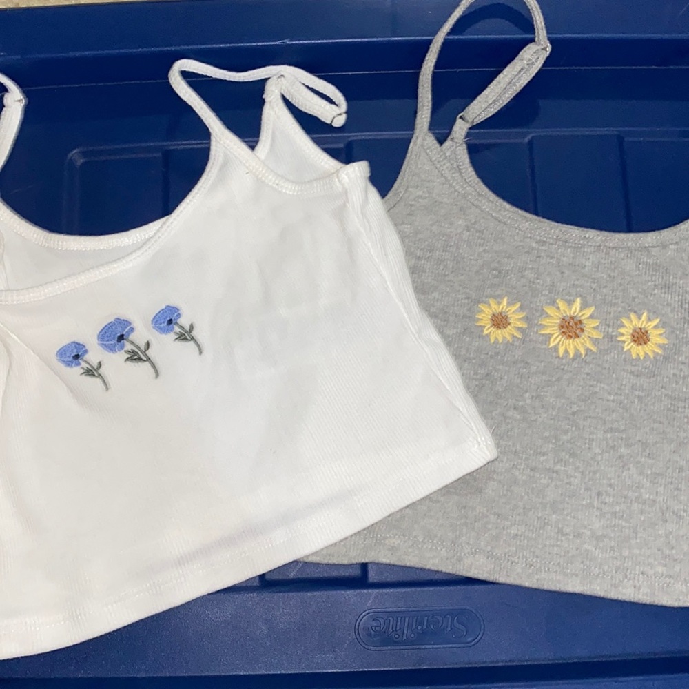 Crop tops